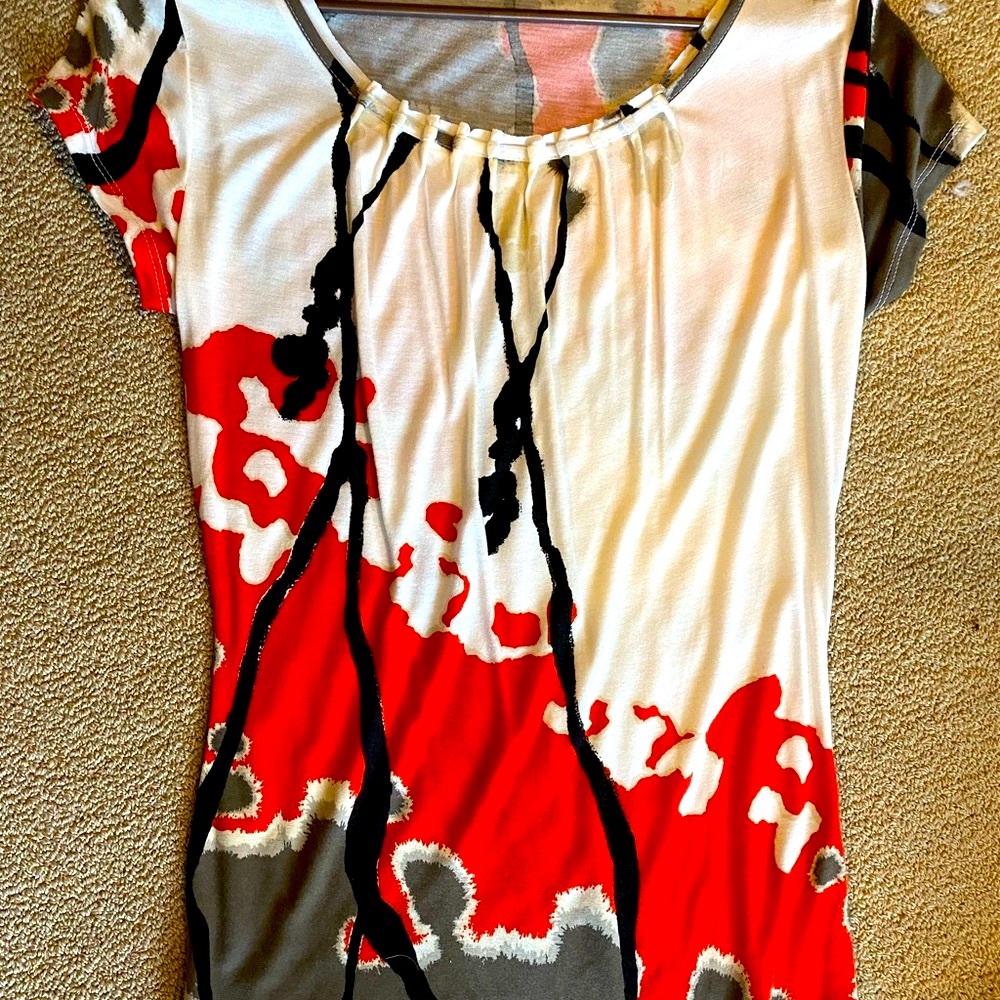 Women’s short sleeve top